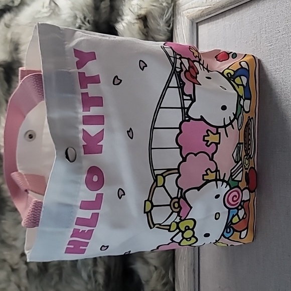 Sanrio Hello Kitty Pink Striped Bottle and Small Kitty Tote Bag - Picture 7 of 9